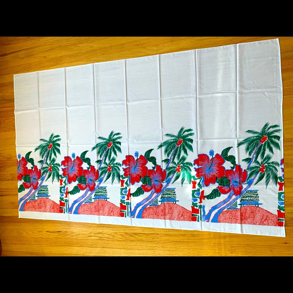 Pareo (wrap/skirt/sarong) in white/red/green